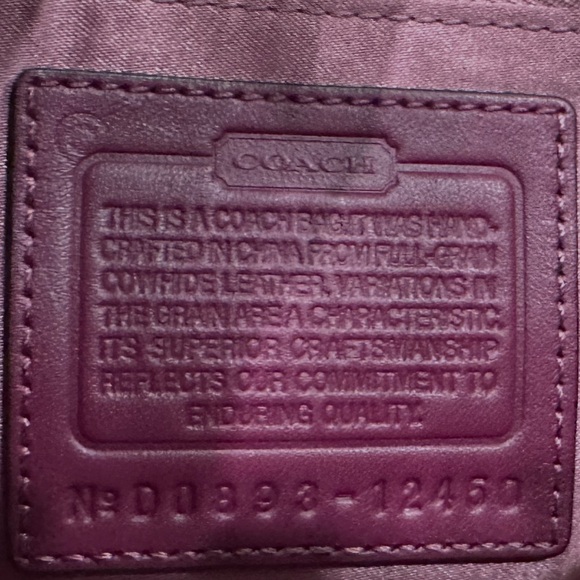 Coach Hampton Lindsey Magenta Leather Turn Lock Clutch. - Picture 14 of 16